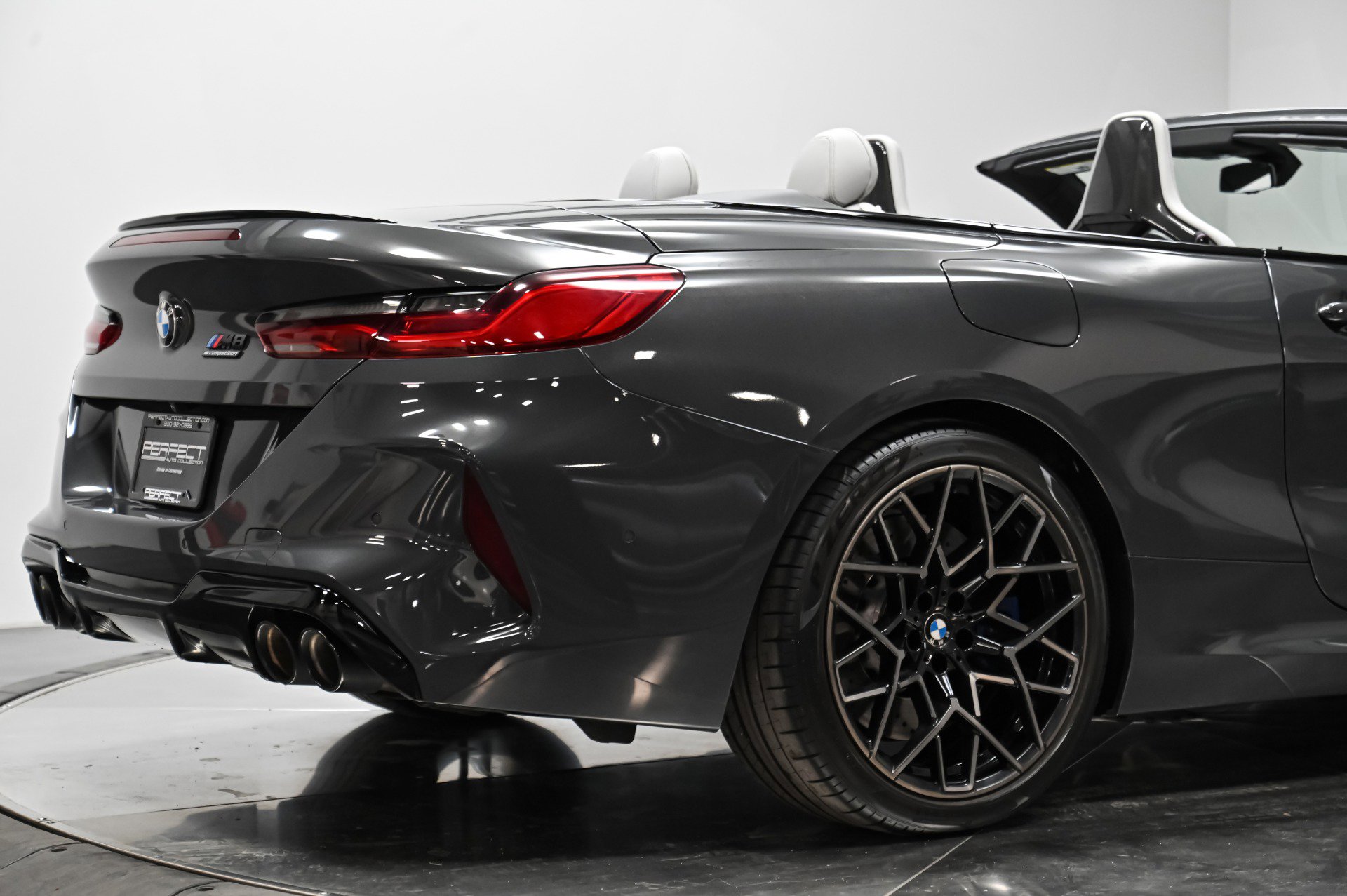 Used 2022 BMW M8 Competition image 12