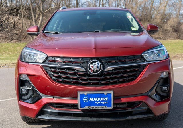 Used 2022 Buick Encore GX Select w/ Sport Touring Package FWD image 3
