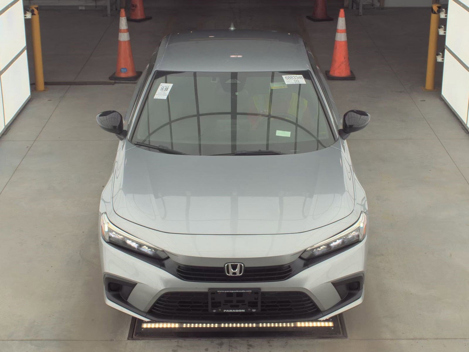 Used 2022 Honda Civic Sport image 2