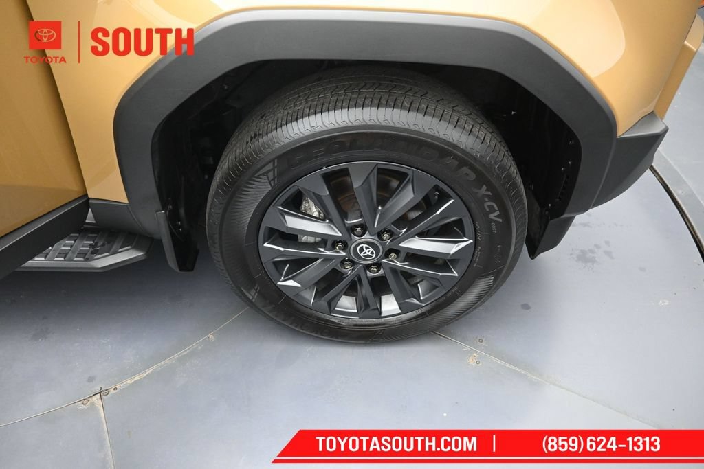 Used 2025 Toyota Land Cruiser w/ Premium Package AWD/4WD image 38