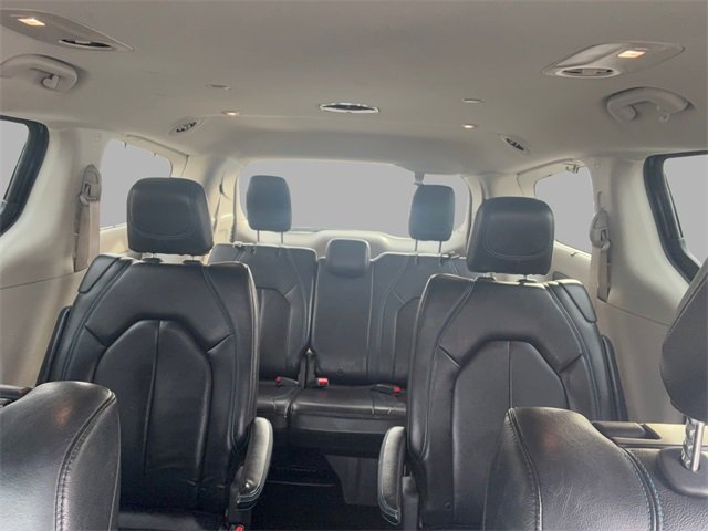 Used 2021 Chrysler Pacifica Touring-L w/ Uconnect Theater Family Group image 12