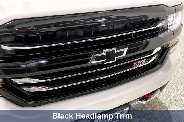 Used 2018 Chevrolet Silverado 1500 LT w/ Redline Edition AWD/4WD image 44