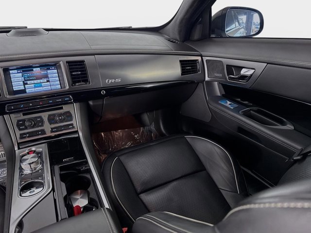 Used 2014 Jaguar XF R-S image 25