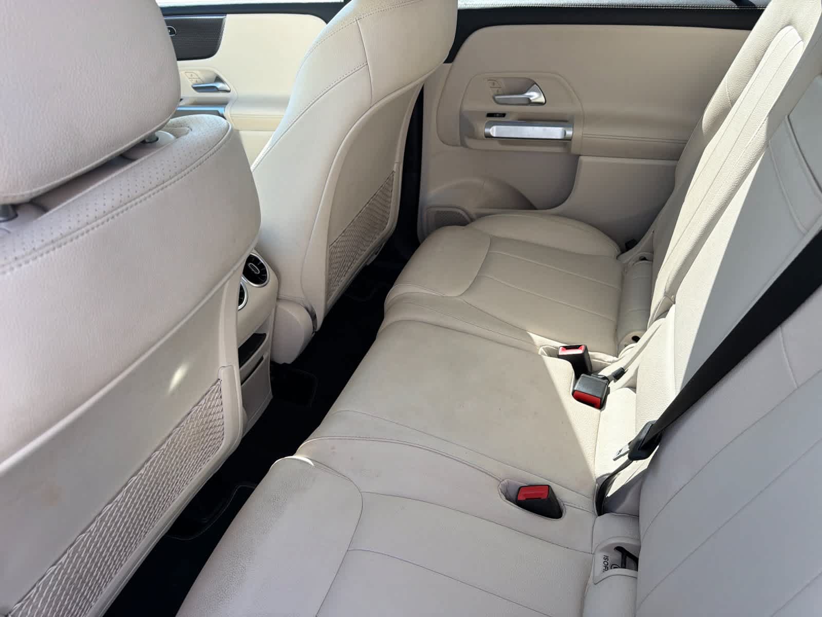 Certified 2022 Mercedes-Benz GLB 250 4MATIC image 9
