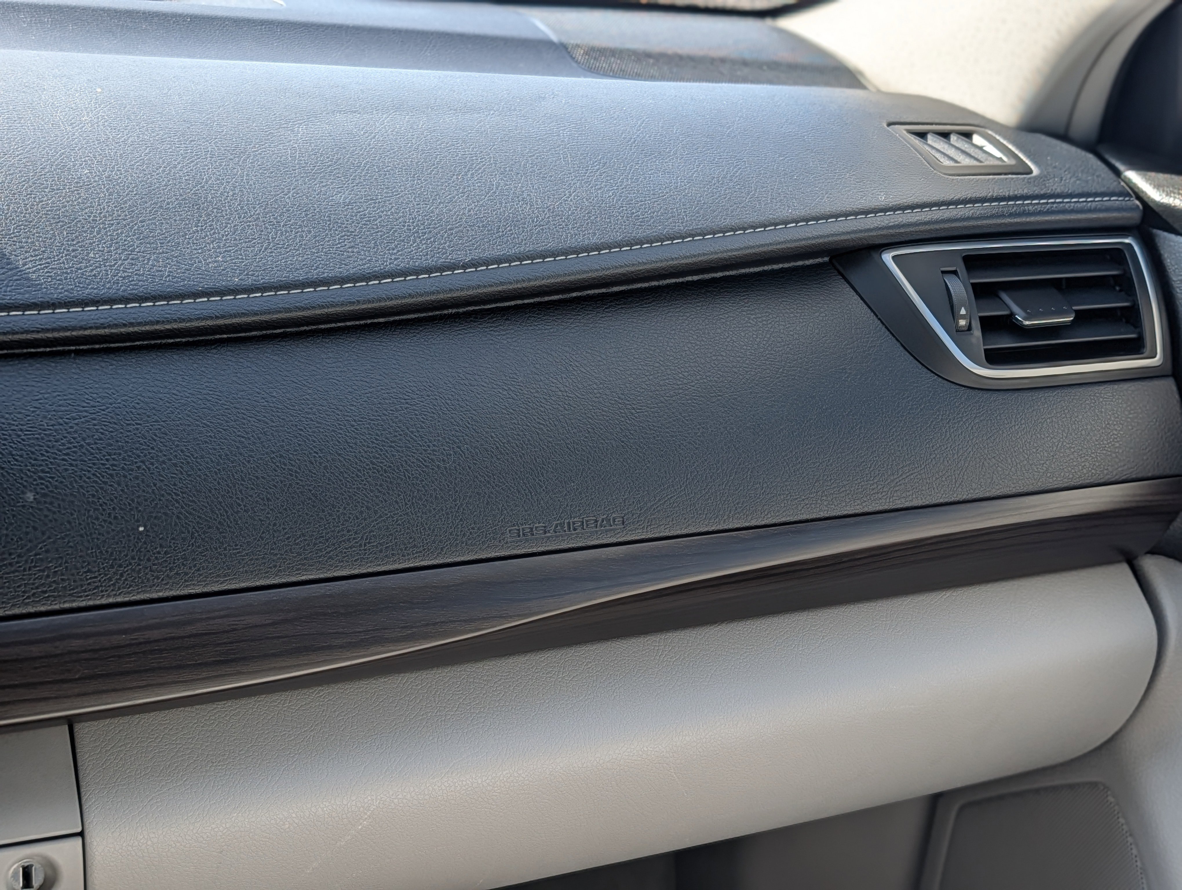 Used 2017 Toyota Camry LE image 16