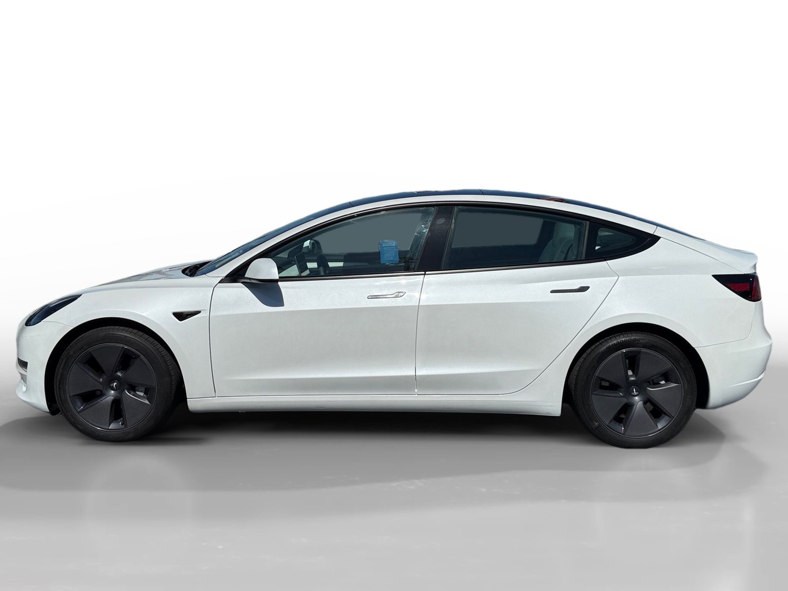 Used 2023 Tesla Model 3 Standard Range RWD image 2