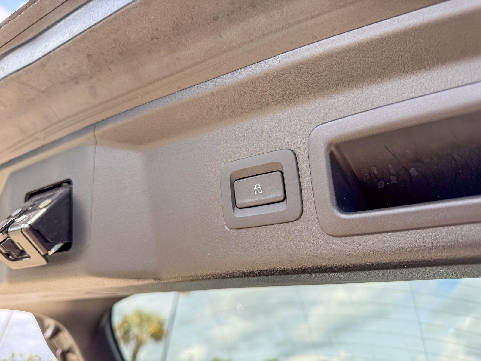 Used 2025 MAZDA CX-30 AWD 2.5 S w/ Preferred Package image 11