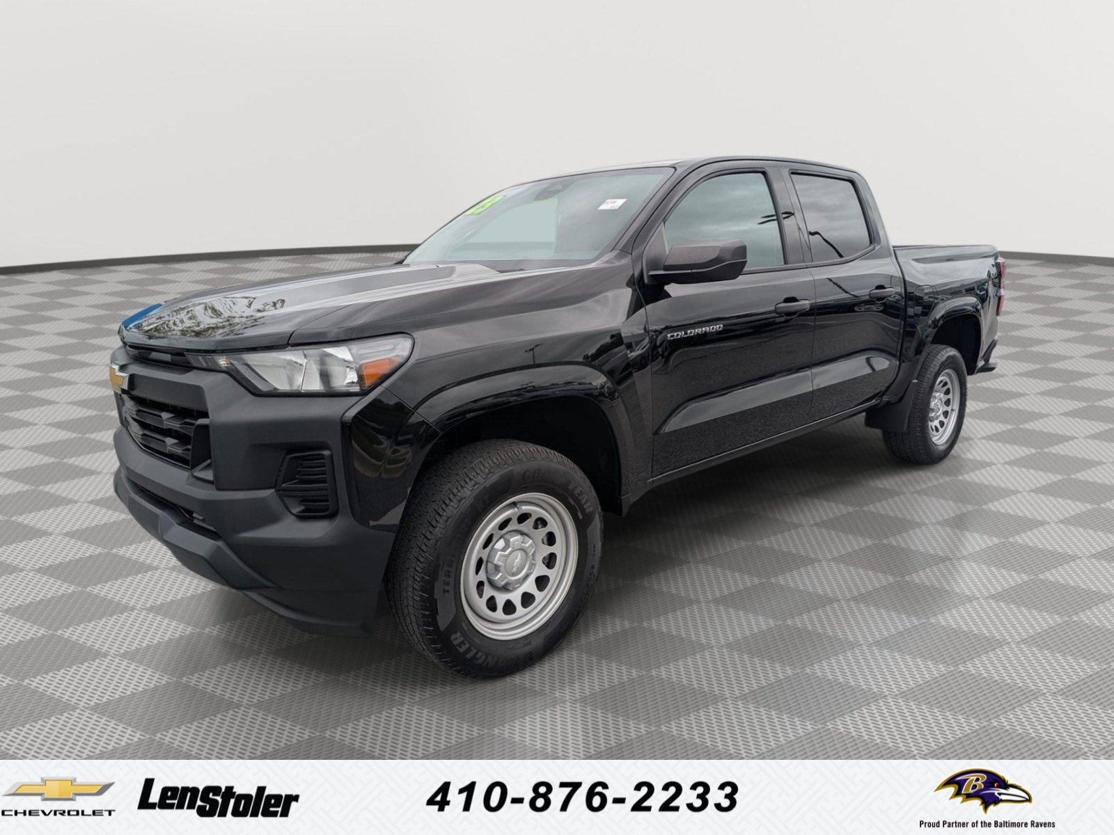 Used 2023 Chevrolet Colorado W/T w/ Advanced Trailering Package RWD image 1
