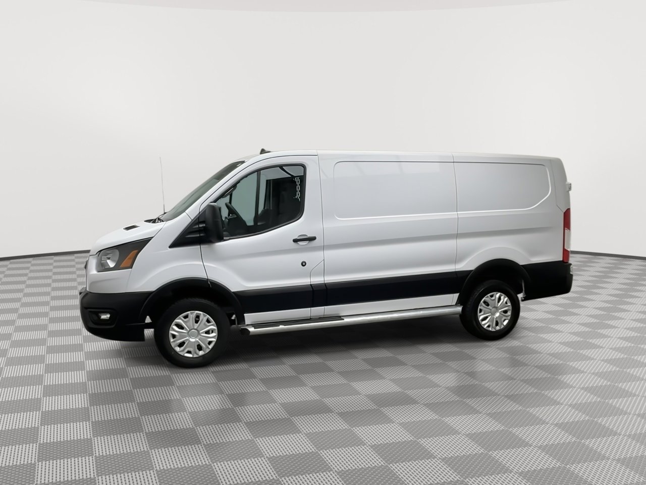 Certified 2025 Ford Transit 250 Low Roof w/ Exterior Upgrade Package RWD image 26