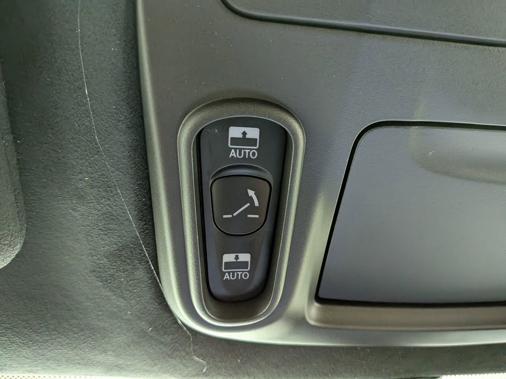 New 2026 Chrysler Pacifica Pinnacle w/ Trailer Tow Group image 30