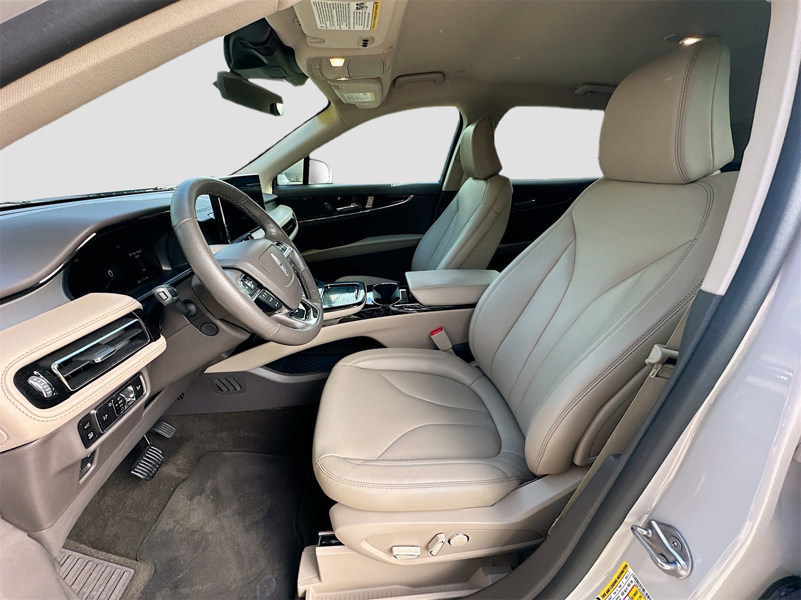 Used 2023 Lincoln Nautilus AWD w/ Premium Package image 21