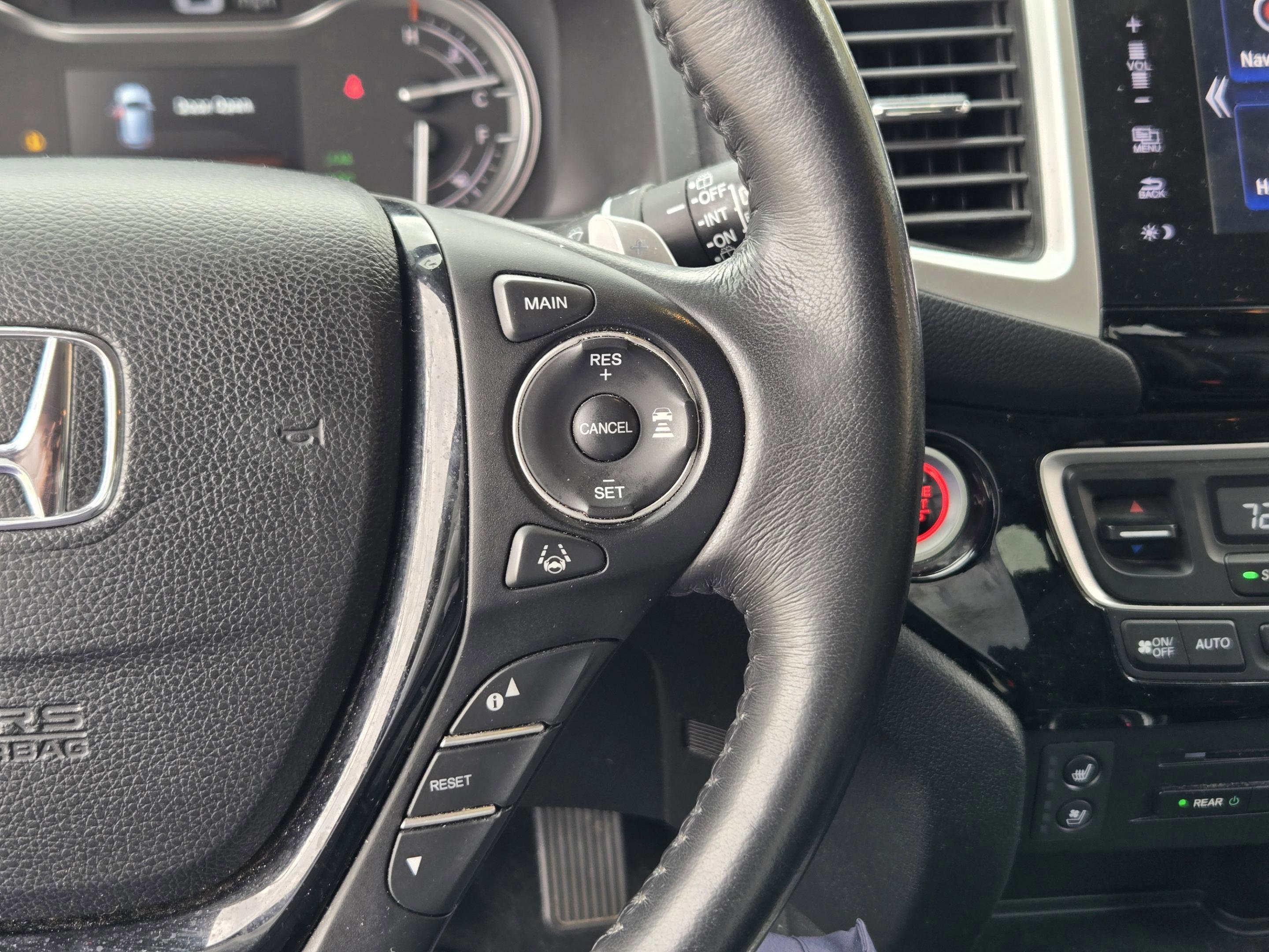 Used 2016 Honda Pilot Elite image 27