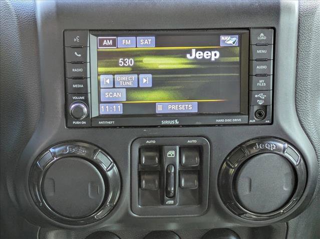 Used 2017 Jeep Wrangler Unlimited Rubicon image 12