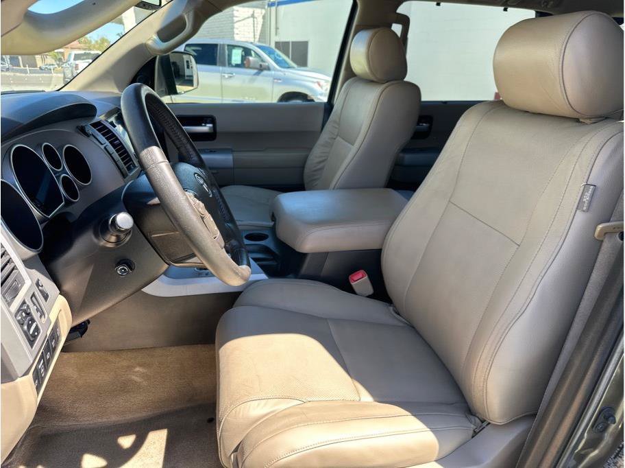 Used 2008 Toyota Sequoia Platinum AWD/4WD image 16