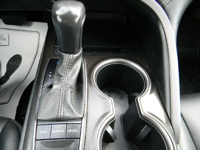 Certified 2024 Toyota Camry SE w/ Cold Weather Package FWD image 16