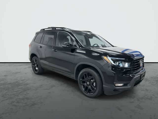 Certified 2025 Honda Passport Black Edition image 5