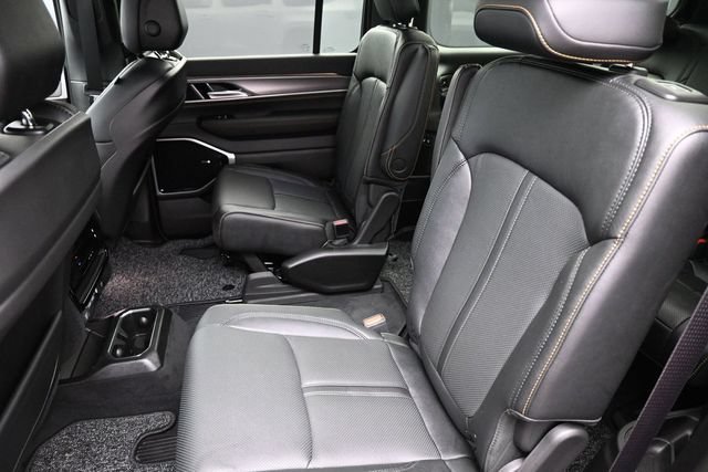New 2026 Jeep Grand Wagoneer L 4WD image 17