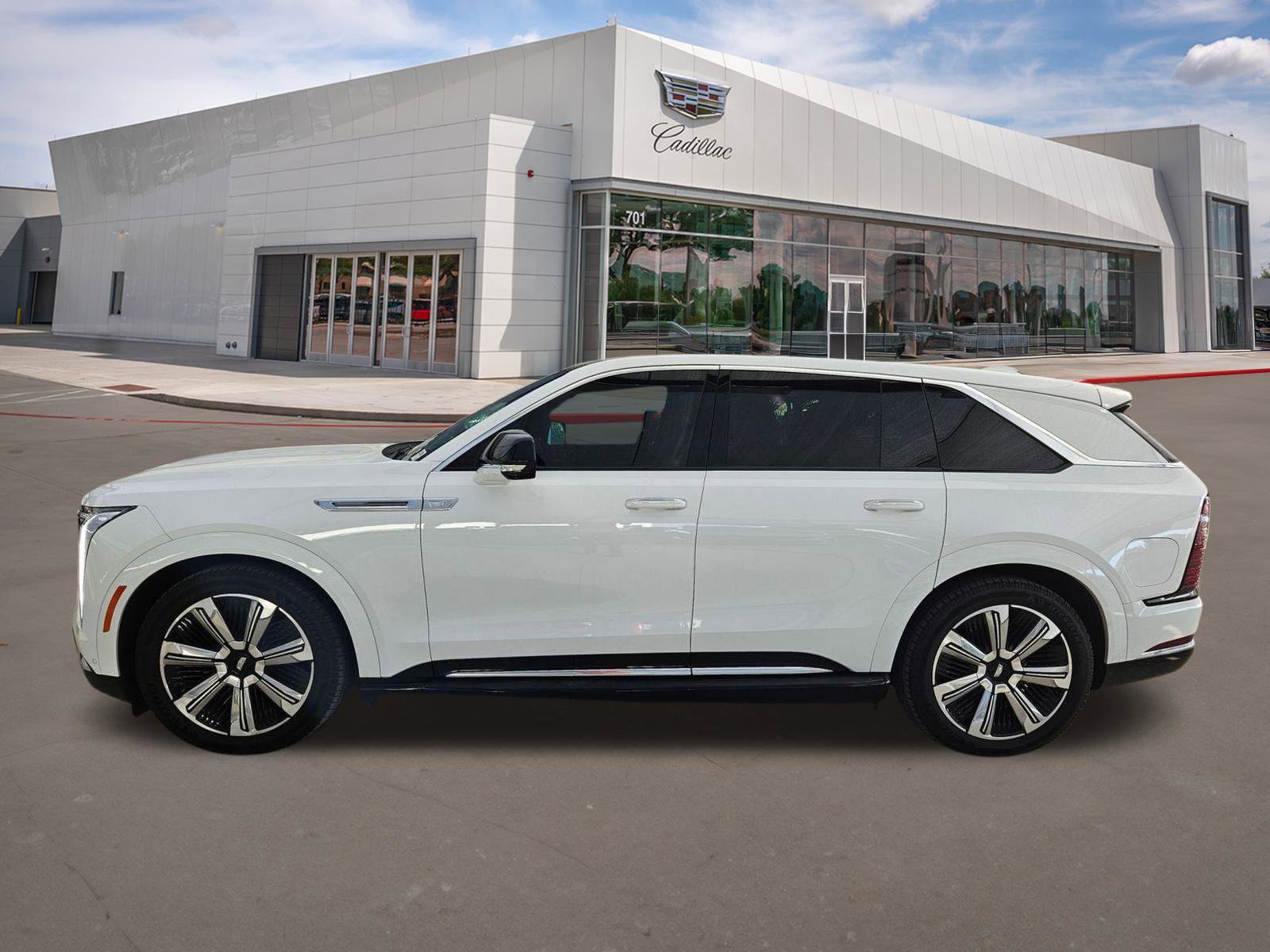 New 2025 Cadillac Escalade IQ Luxury 2 AWD/4WD image 3