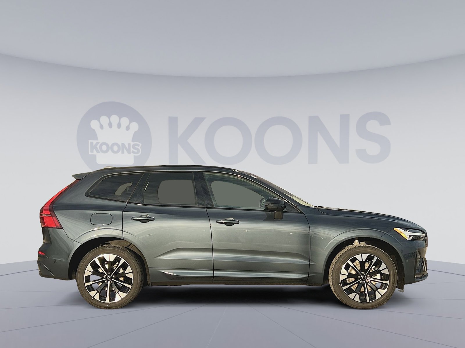New 2026 Volvo XC60 B5 Plus w/ Protection Package Premier AWD/4WD image 8