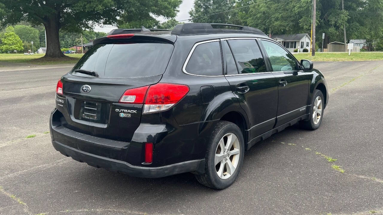 Used 2013 Subaru Outback 2.5i Limited AWD/4WD image 8