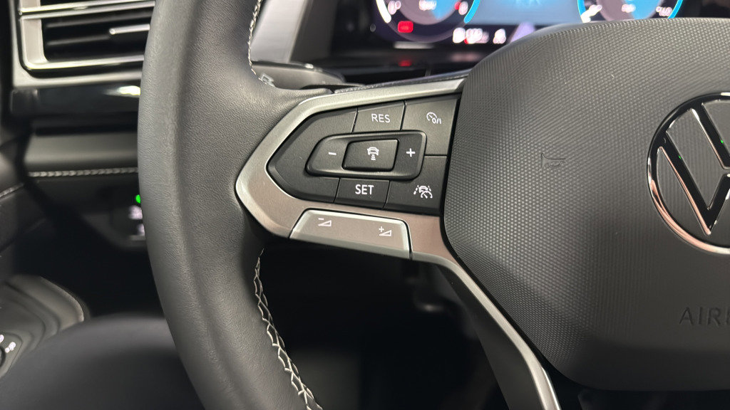 New 2026 Volkswagen Atlas Cross Sport SE AWD/4WD image 20