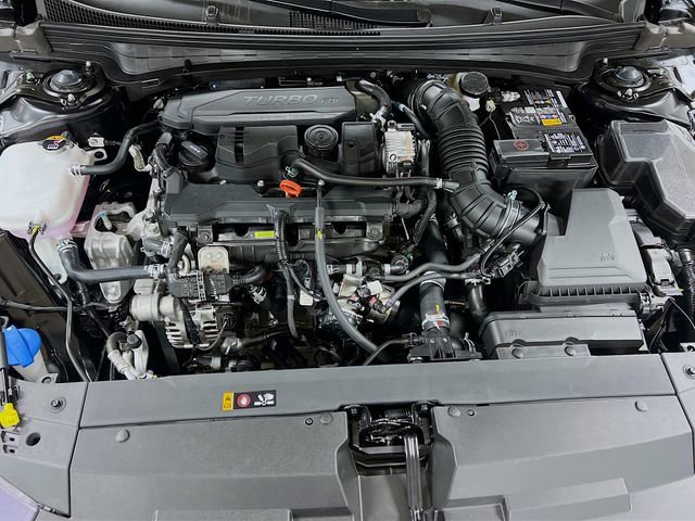 New 2025 Kia K4 GT-Line Turbo FWD image 31