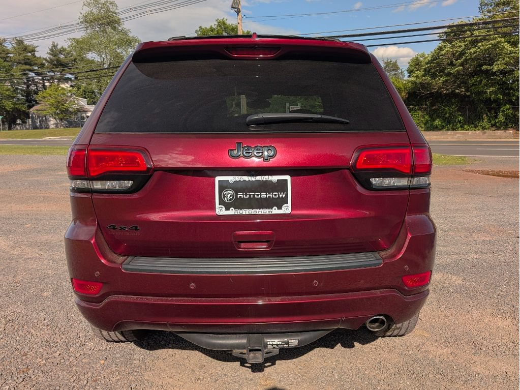 Used 2018 Jeep Grand Cherokee Altitude AWD/4WD image 6