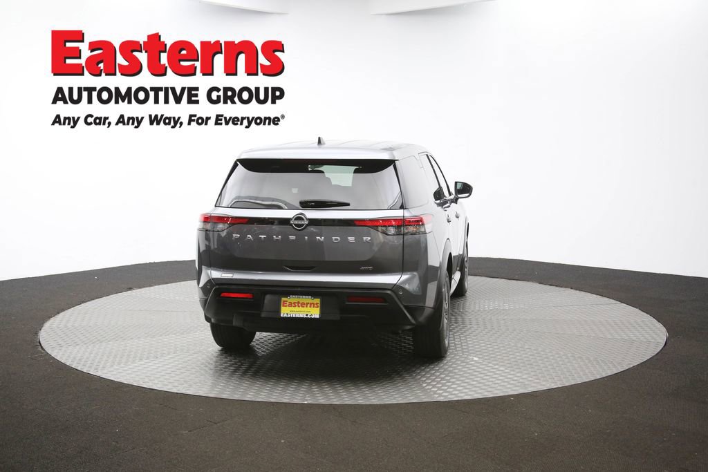 Used 2024 Nissan Pathfinder S image 34