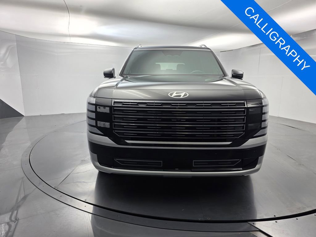 Used 2026 Hyundai Palisade Calligraphy image 2