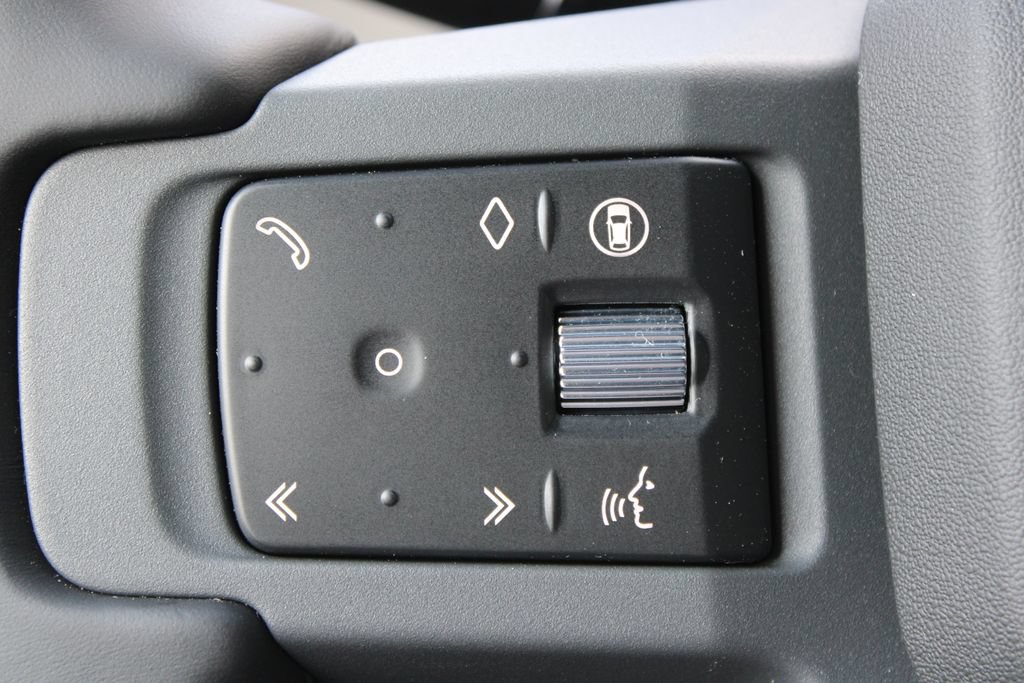 New 2026 Land Rover Defender 110 S AWD/4WD image 17