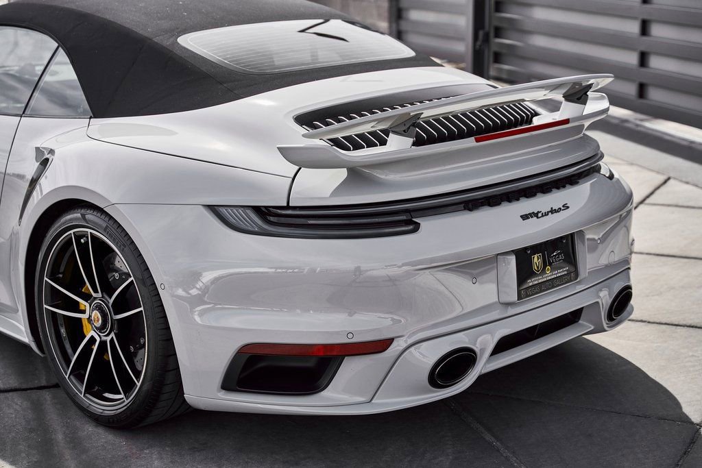 Used 2022 Porsche 911 Turbo S w/ 911 Turbo Sportdesign Package image 11