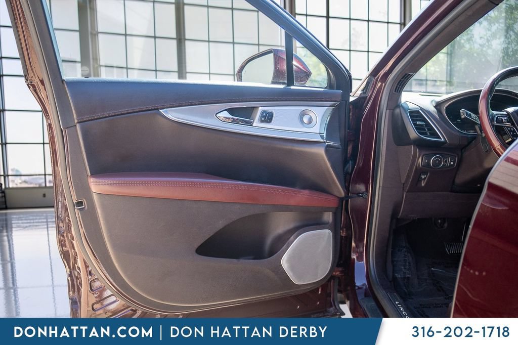 Used 2019 Lincoln Nautilus Black Label AWD/4WD image 15