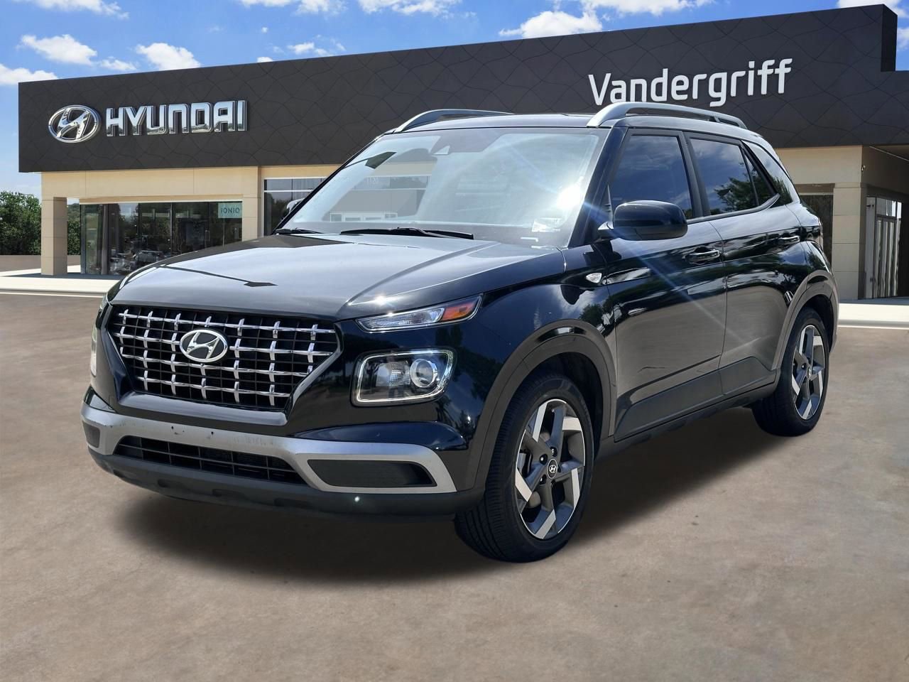 Used 2022 Hyundai Venue SEL FWD image 5