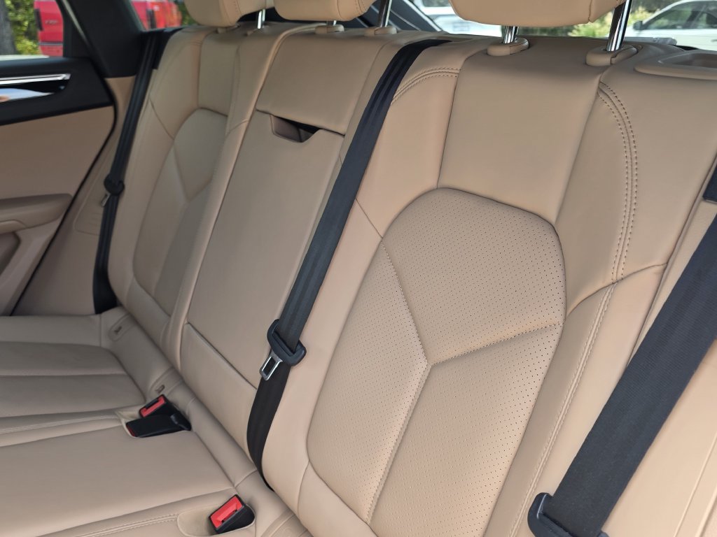 Certified 2024 Porsche Macan Turbo AWD/4WD image 29