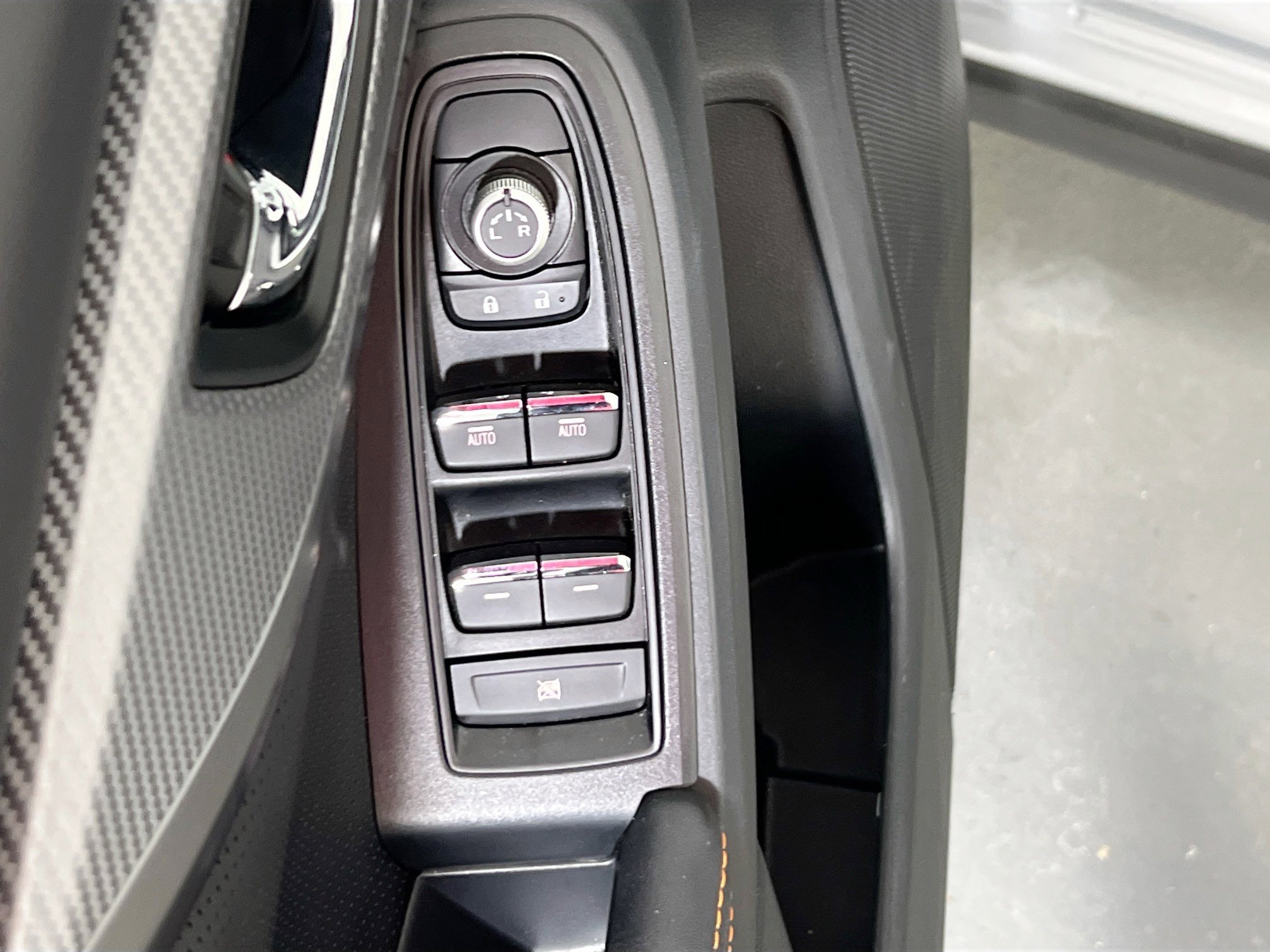 Used 2022 Subaru Crosstrek 2.5i Limited w/ Moonroof Package 1 image 17