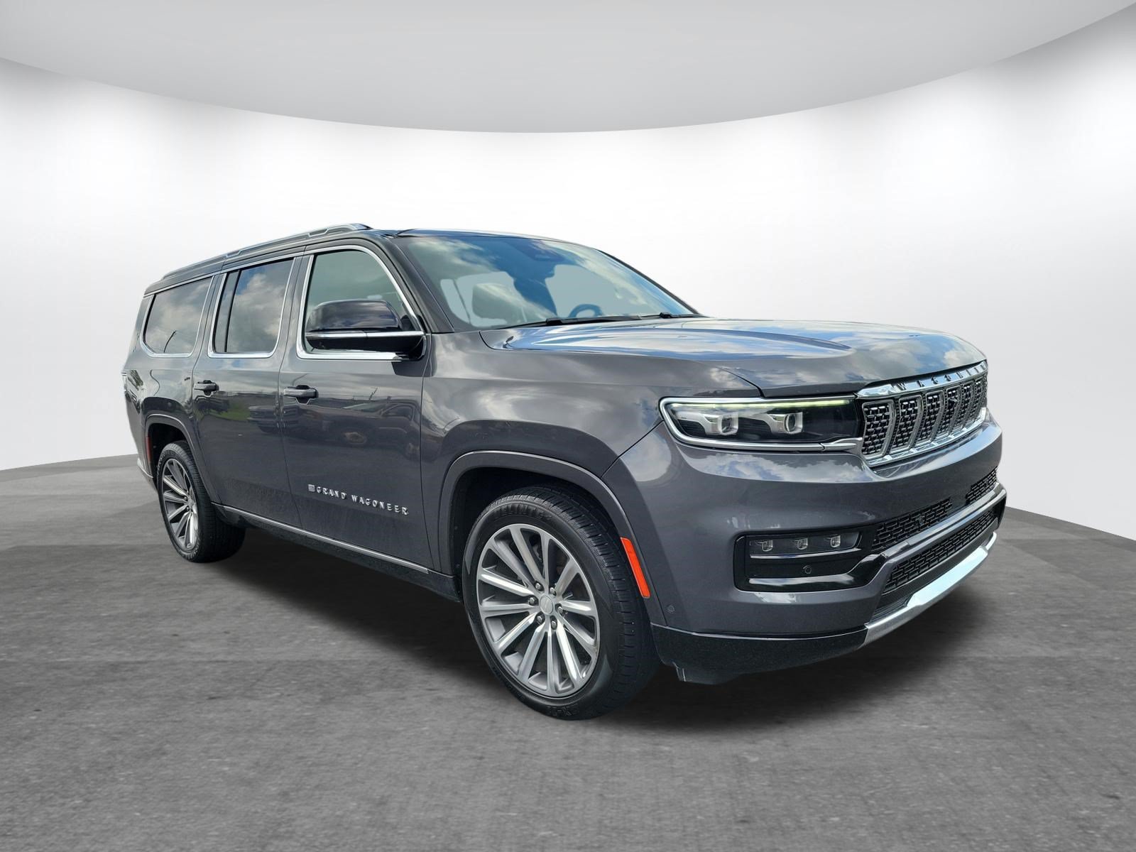 Used 2023 Jeep Grand Wagoneer L Series II AWD/4WD image 34