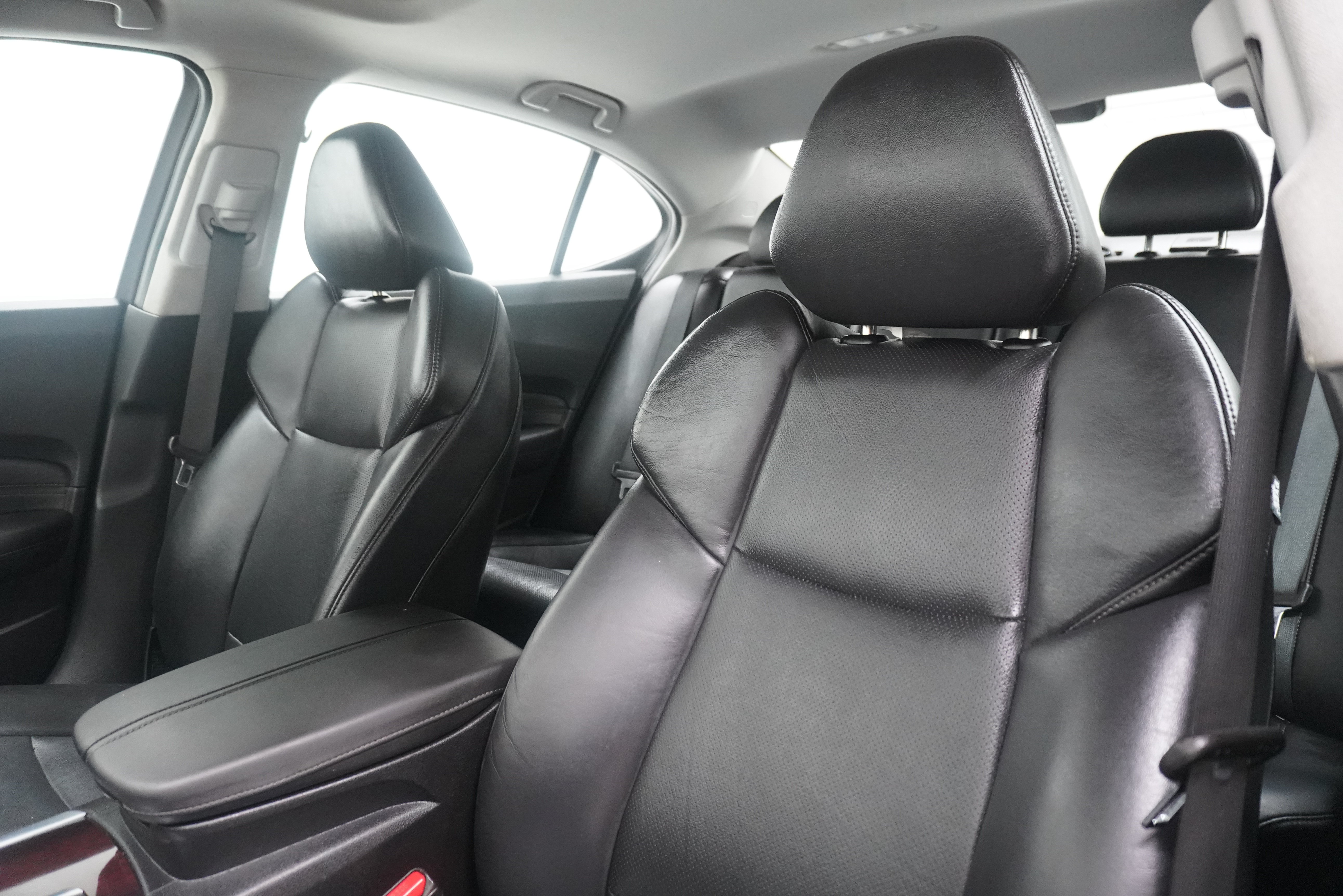 Used 2017 Acura TLX V6 w/ Technology Package FWD image 11