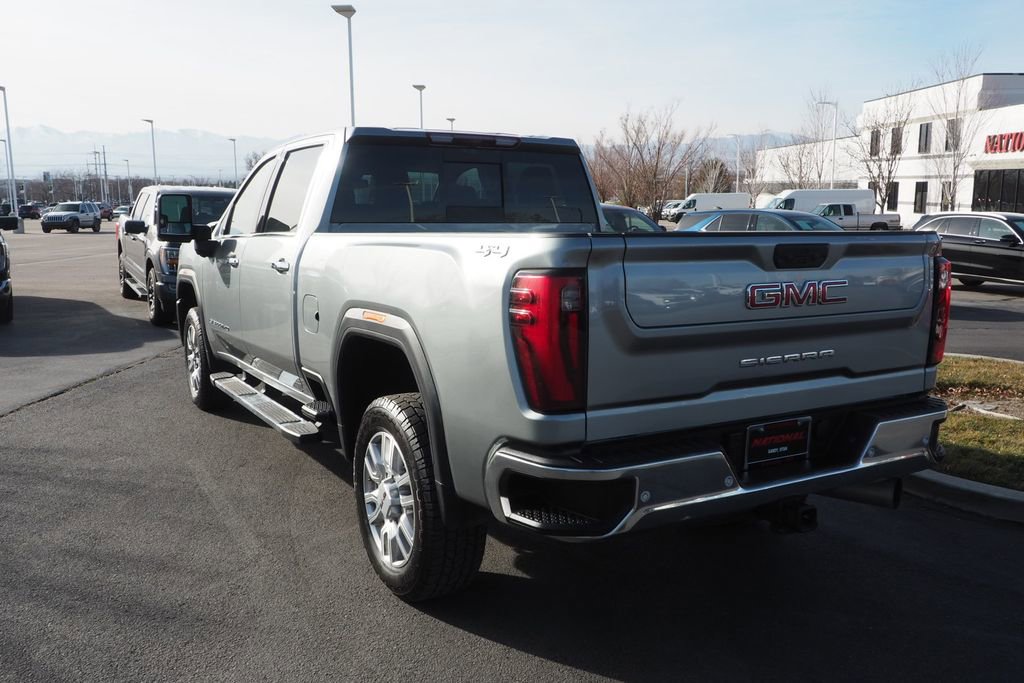 Used 2024 GMC Sierra 2500 SLT w/ SLT Premium Package image 7