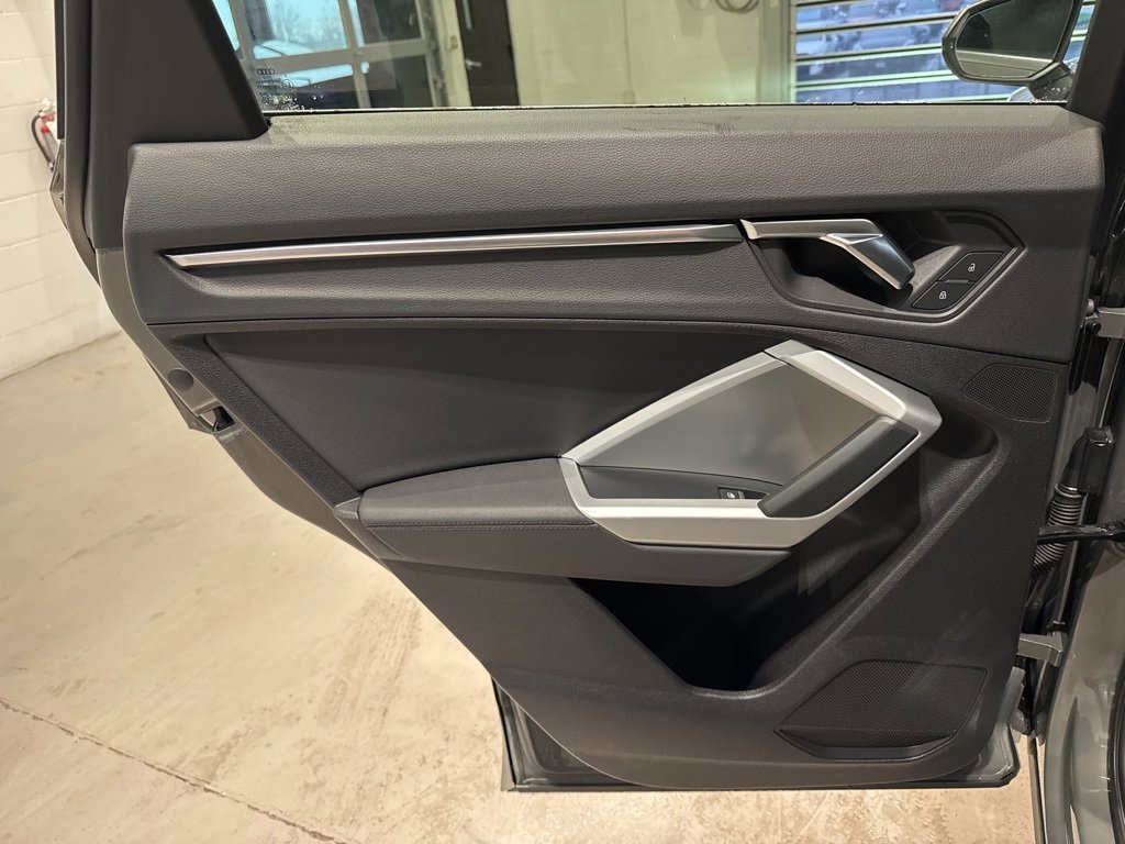 Used 2020 Audi Q3 2.0T Premium w/ Convenience Package image 33