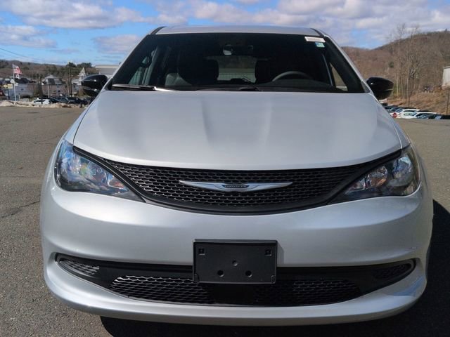 New 2026 Chrysler Voyager LX image 6