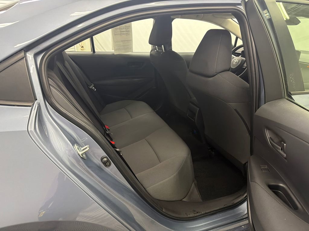 Used 2022 Toyota Corolla LE image 16
