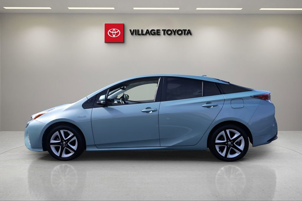 Certified 2016 Toyota Prius Four Touring image 2