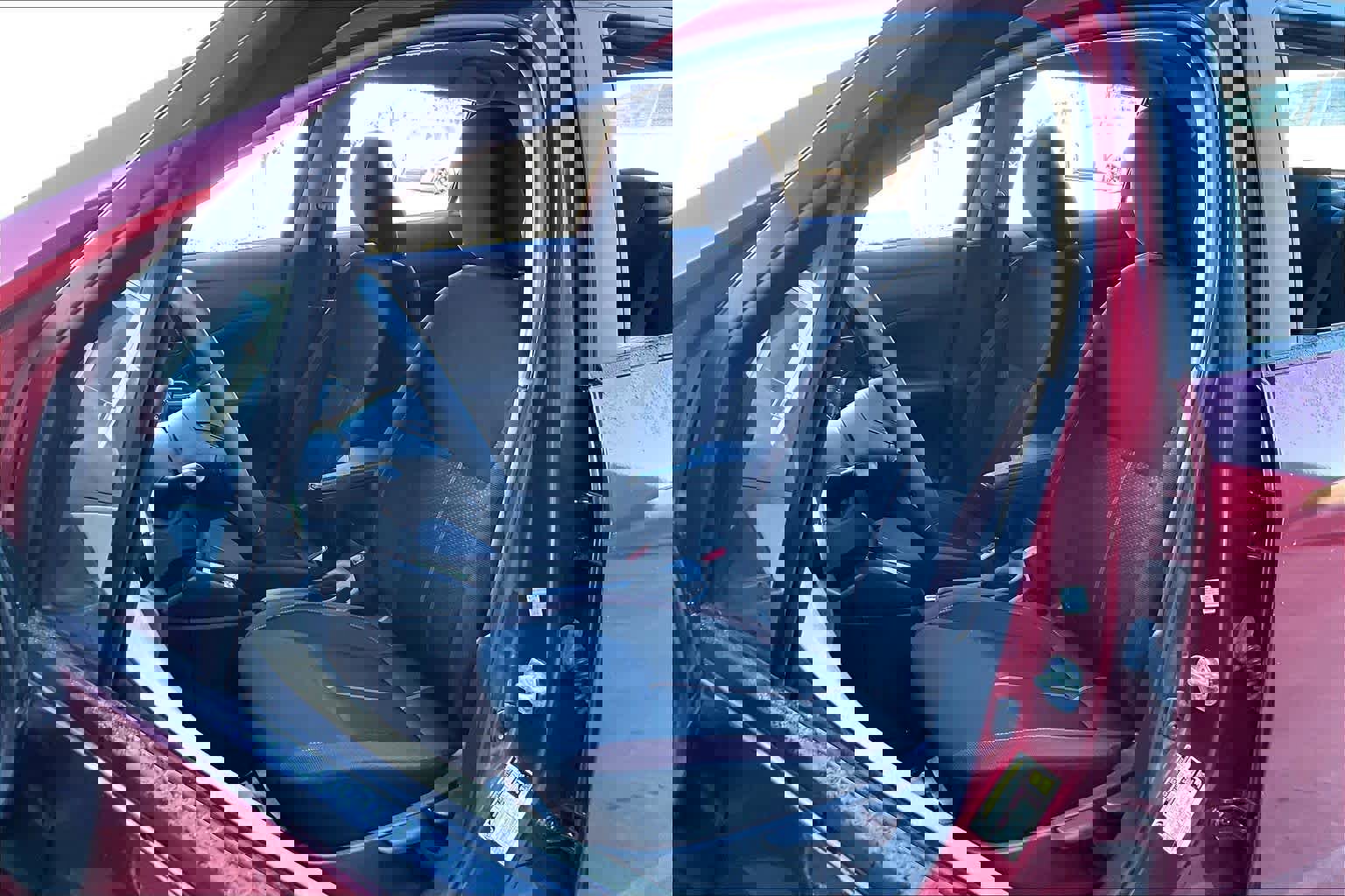 Used 2022 Nissan Versa SR w/ Trunk Package image 7