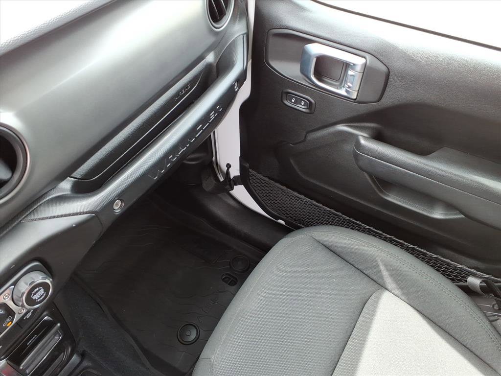 Used 2022 Jeep Wrangler Willys image 30