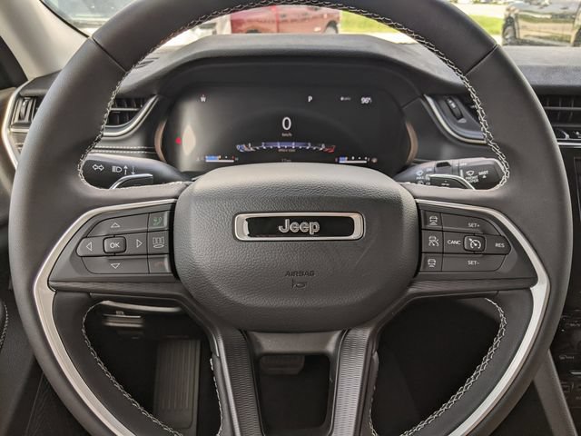 New 2025 Jeep Grand Cherokee Laredo X RWD image 22