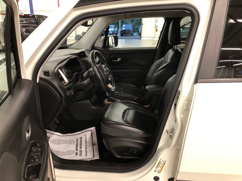 Used 2015 Jeep Renegade Limited AWD/4WD image 12