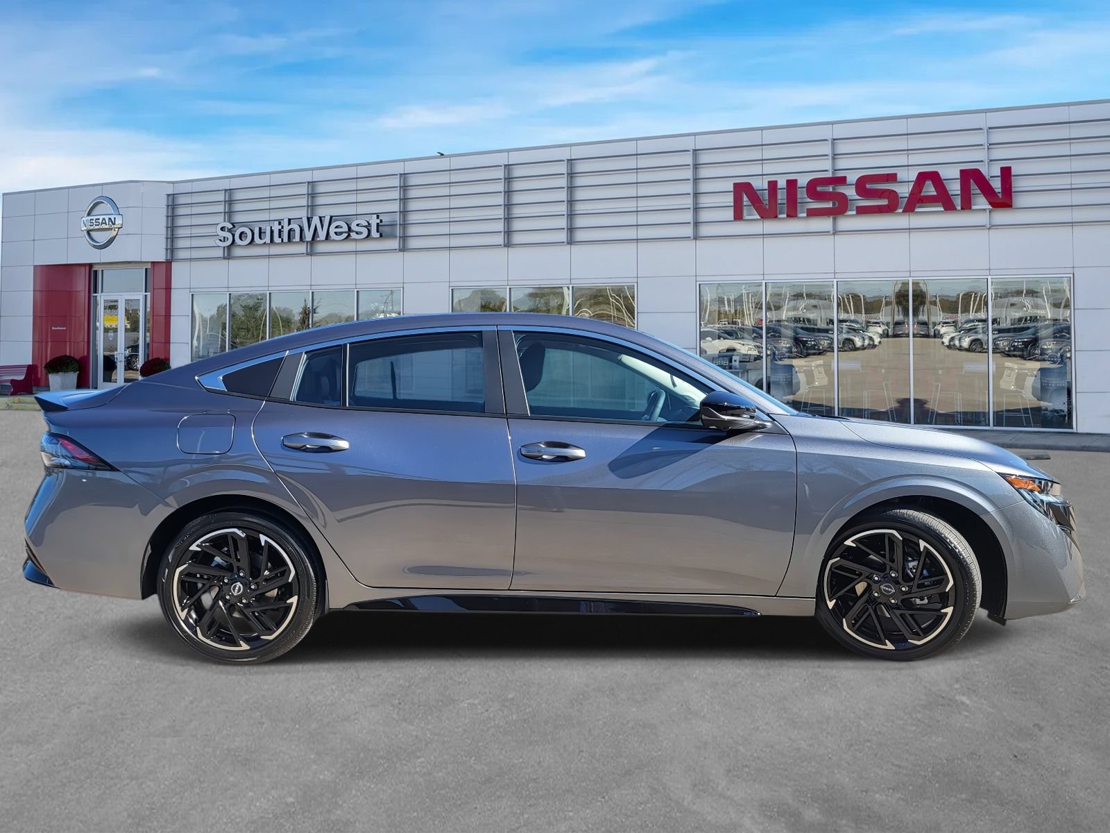 New 2026 Nissan Sentra SR w/ SR Premium Package FWD image 5