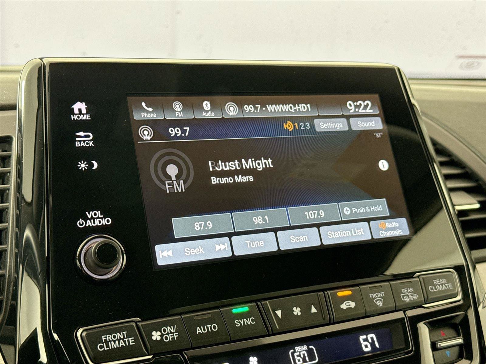Used 2023 Honda Odyssey EX-L image 24