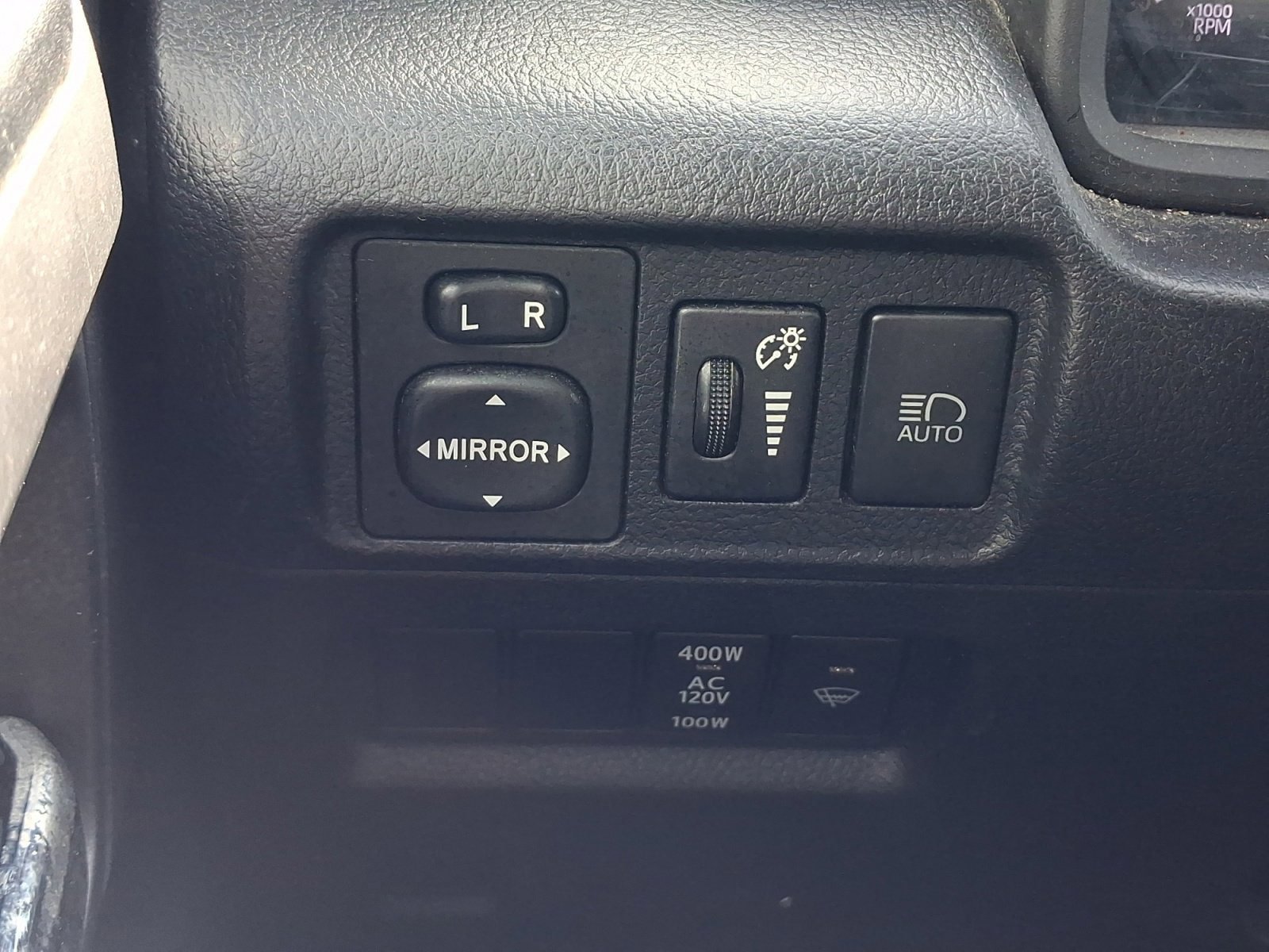 Used 2022 Toyota 4Runner SR5 AWD/4WD image 22