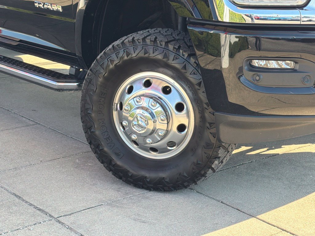 Used 2024 RAM 3500 Limited w/ Safety Group AWD/4WD image 10
